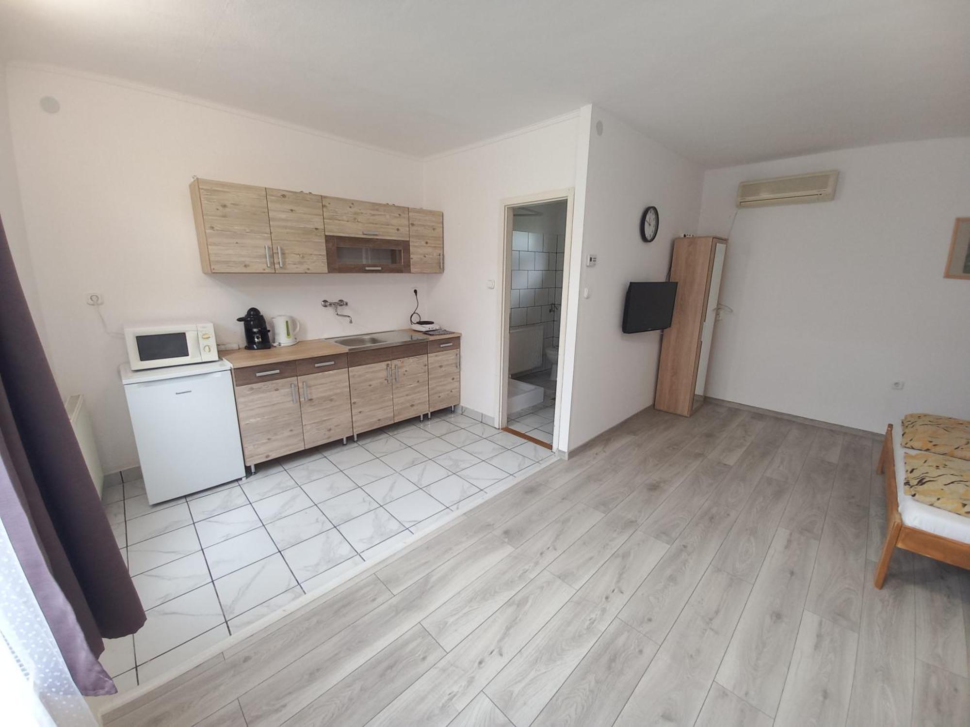 Apartament Julia Vendeghaz